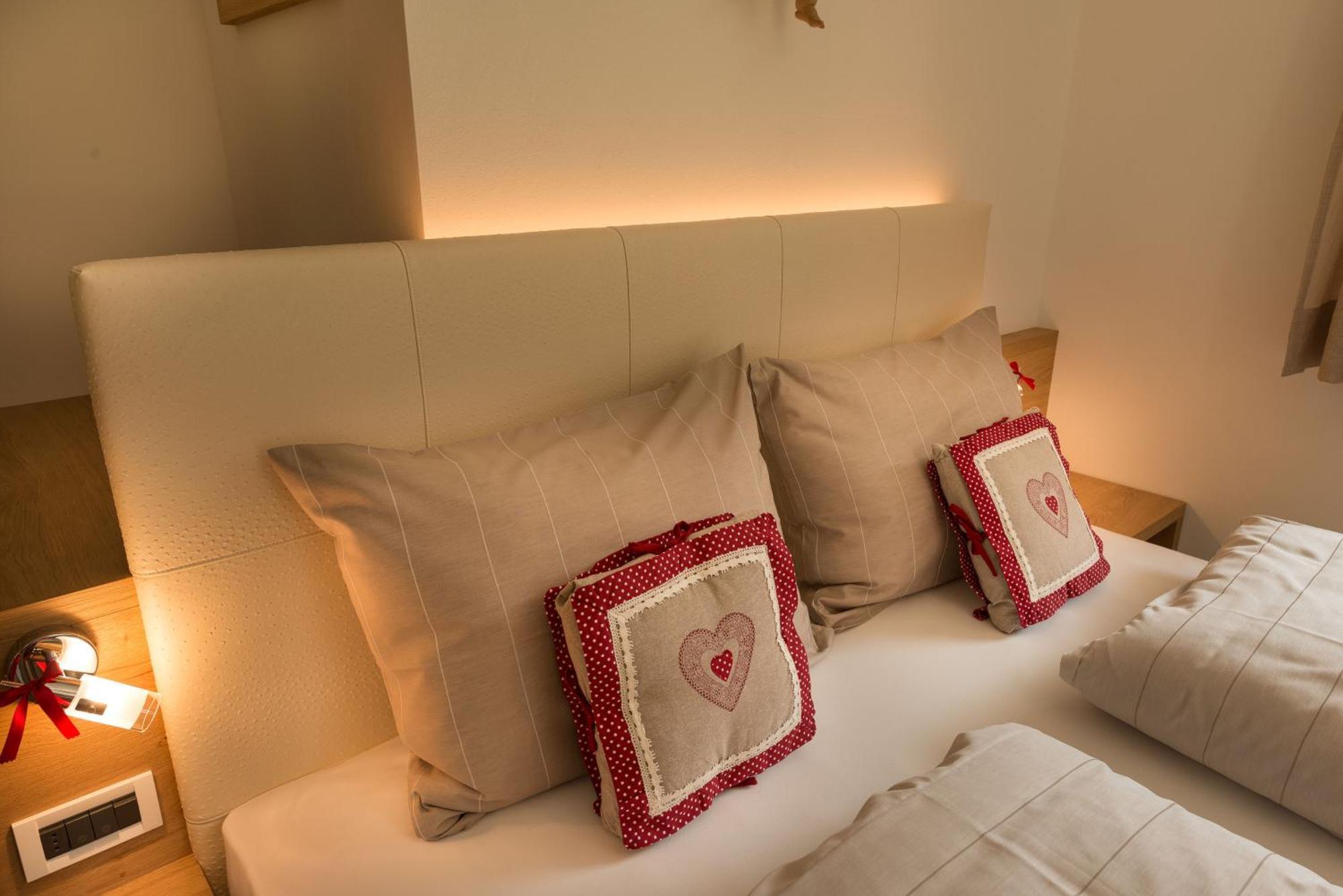 Alpin Sport Aparthotel Ortisei Ruang foto